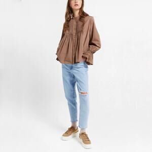 Levi’s High-Waisted Mom Jeans in No Joke Light Blue Wash Size 32